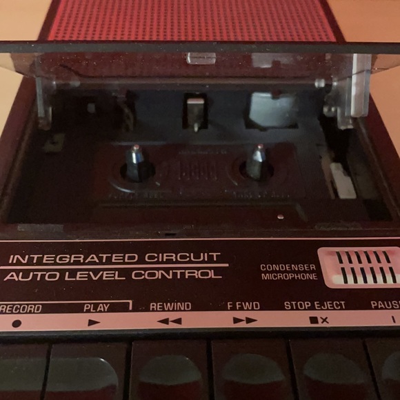 Vintage GE 3-5015 AC/DC cassette tape recorder - Picture 3 of 8